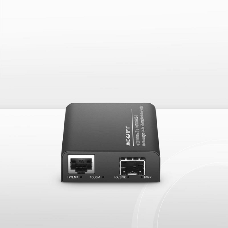 Refurb Squared Mini Unmanaged 1x 10/100/1000Base-T RJ45 to 1x 1000Base-X SFP Gigabit Ethernet Media Converter, American Plug Standard